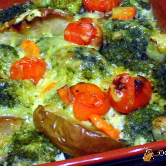 Рецепт мясные тефтели, запеченные под овощной шубой и молочным соусом