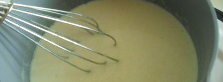 мясные тефтели, запеченные под овощной шубой и молочным соусом. Шаг 3