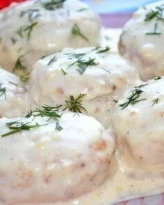 Нежные мясные тефтели в белом соусе
