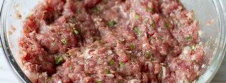 острые свиные тефтели. Шаг 2