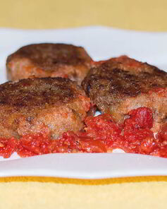 Постные гречневые тефтели в томатном соусе