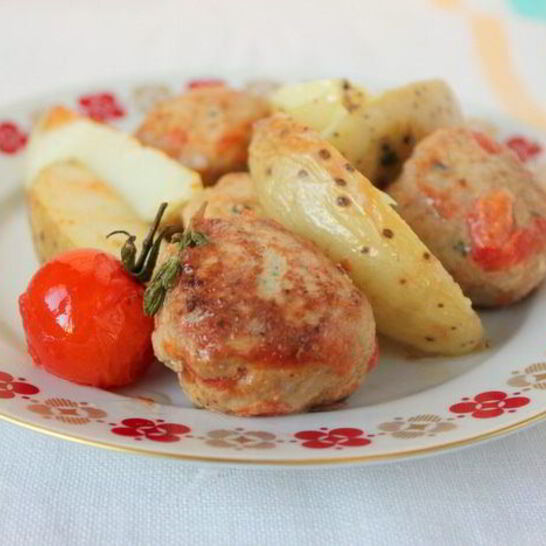 Рецепт тефтели из индейки с запеченным картофелем