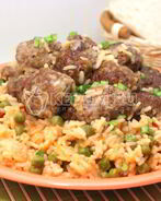 Тефтели с рисом и овощами