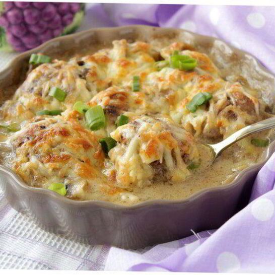 Рецепт тефтели в грибном соусе под сыром