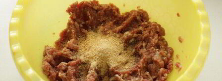 тефтели в грибном соусе под сыром. Шаг 2