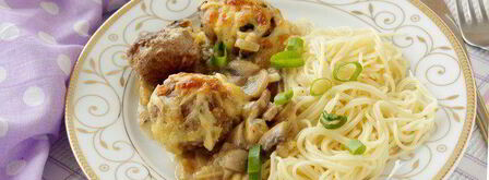 тефтели в грибном соусе под сыром. Шаг 9