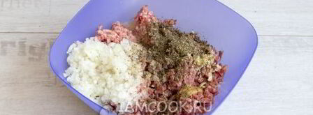 тефтели в сметанно-томатном соусе. Шаг 7