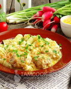 Тефтели в сметанном соусе в мультиварке