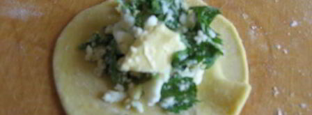 паровые вареники с зеленью и яйцом. Шаг 4