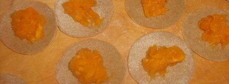 ржаные вареники с тыквой на пару, постные. Шаг 4