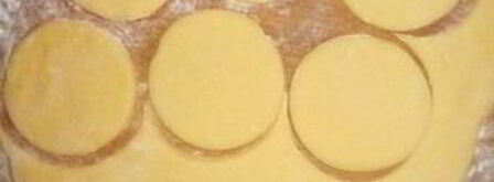 творожное тесто для вареников на пару. Шаг 5