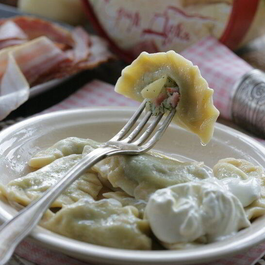 Рецепт вареники с картофелем, беконом и укропом