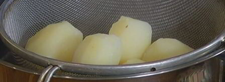 вареники с картофелем, беконом и укропом. Шаг 2