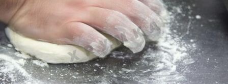 вареники с кислой капустой и мятым картофелем. Шаг 6