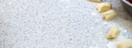 вареники с вишней и клубникой. Шаг 2