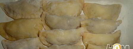 вареники с вишней и вишневым соусом. Шаг 3