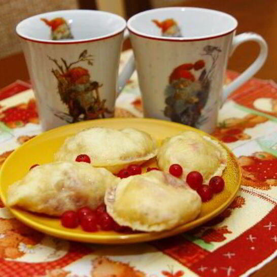 Рецепт вареники с ягодами на кефире