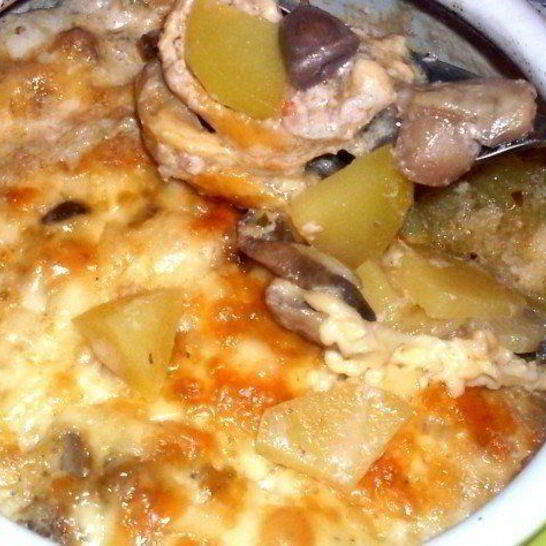 Рецепт жаркое из сердечек с грибами в горшочке