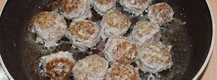 жаркое с фрикадельками и макаронами. Шаг 2