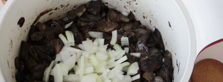 жаркое с грибами и картошкой. Шаг 6