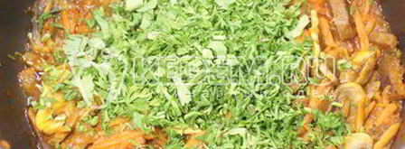 жаркое с грибами в томатном соусе из протертых помидоров. Шаг 10