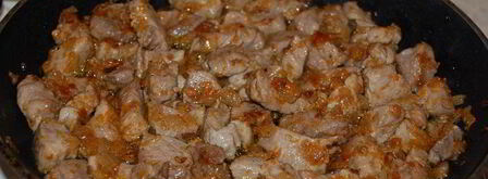 жаркое со свининой в горшочках. Шаг 2