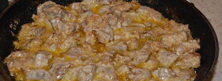 жаркое со свининой в горшочках. Шаг 3