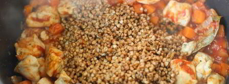 гречка по-купечески в мультиварке с курицей. Шаг 6