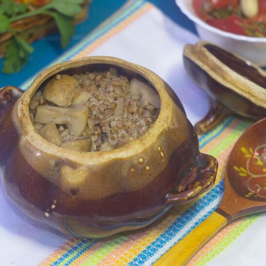 Рецепт гречка с грибами в горшочке