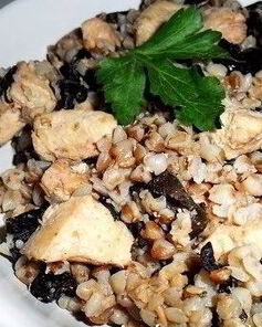 Гречка с курицей и грибами
