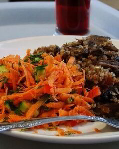 Гречка с лисичками в казане