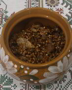 Гречка с мясом в горшочках