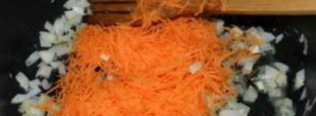 гречка с тушенкой и луком. Шаг 3