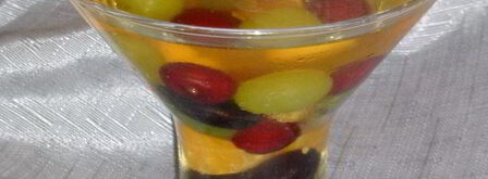 коктейль из яблочного и виноградного сока. Шаг 2