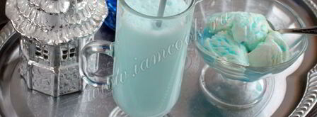 коктейль с мороженым и блю кюрасао. Шаг 7