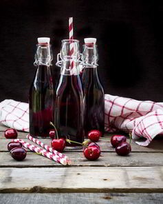 Морс из вишни с косточками