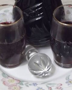 Напиток из черноплодной рябины