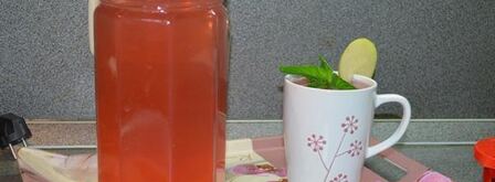 напиток с мелиссой и крыжовником. Шаг 4