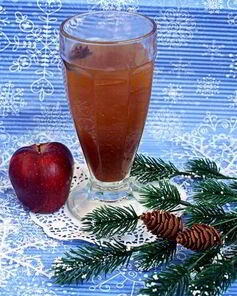 Пряный яблочно-лимонный напиток