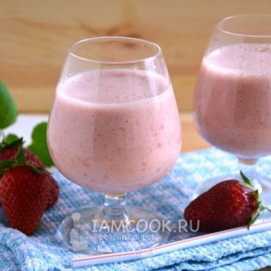 Рецепт клубнично-банановый смузи с ряженкой