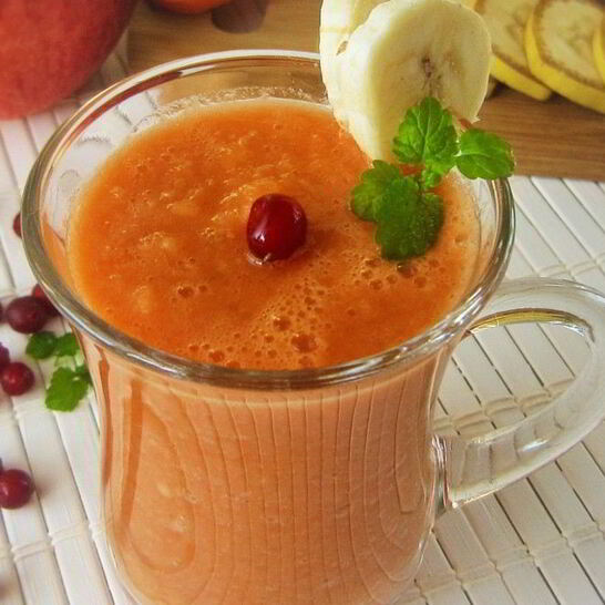 Рецепт смузи с бананом и морковным соком