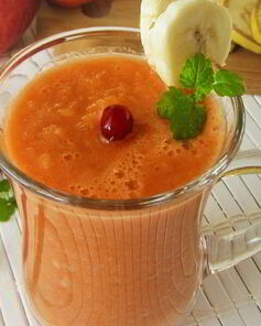 Смузи с бананом и морковным соком