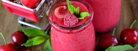 смузи с малиной и черешней. Шаг 16