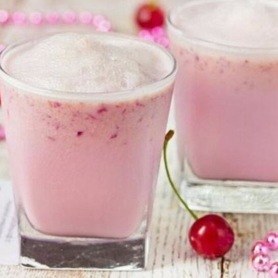 Рецепт вишневый смузи с йогуртом
