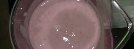 земляничный смузи с мюсли. Шаг 2