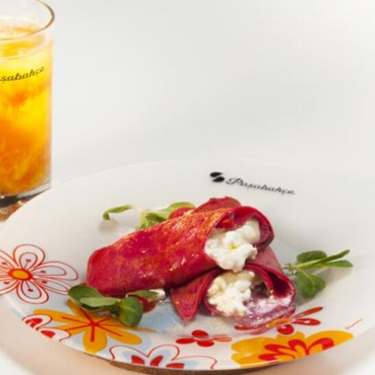 Рецепт свекольные блинчики и чайный напиток