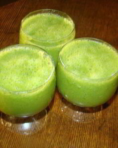 Томатный коктейль с авокадо