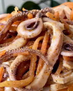 Салаты с кальмарами