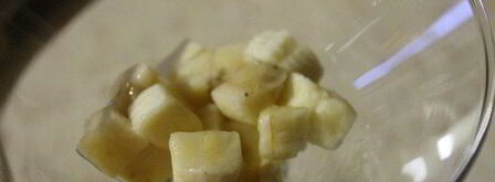 фруктовый салат с мороженым и медом. Шаг 2