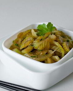 Китайский сельдерейный салат